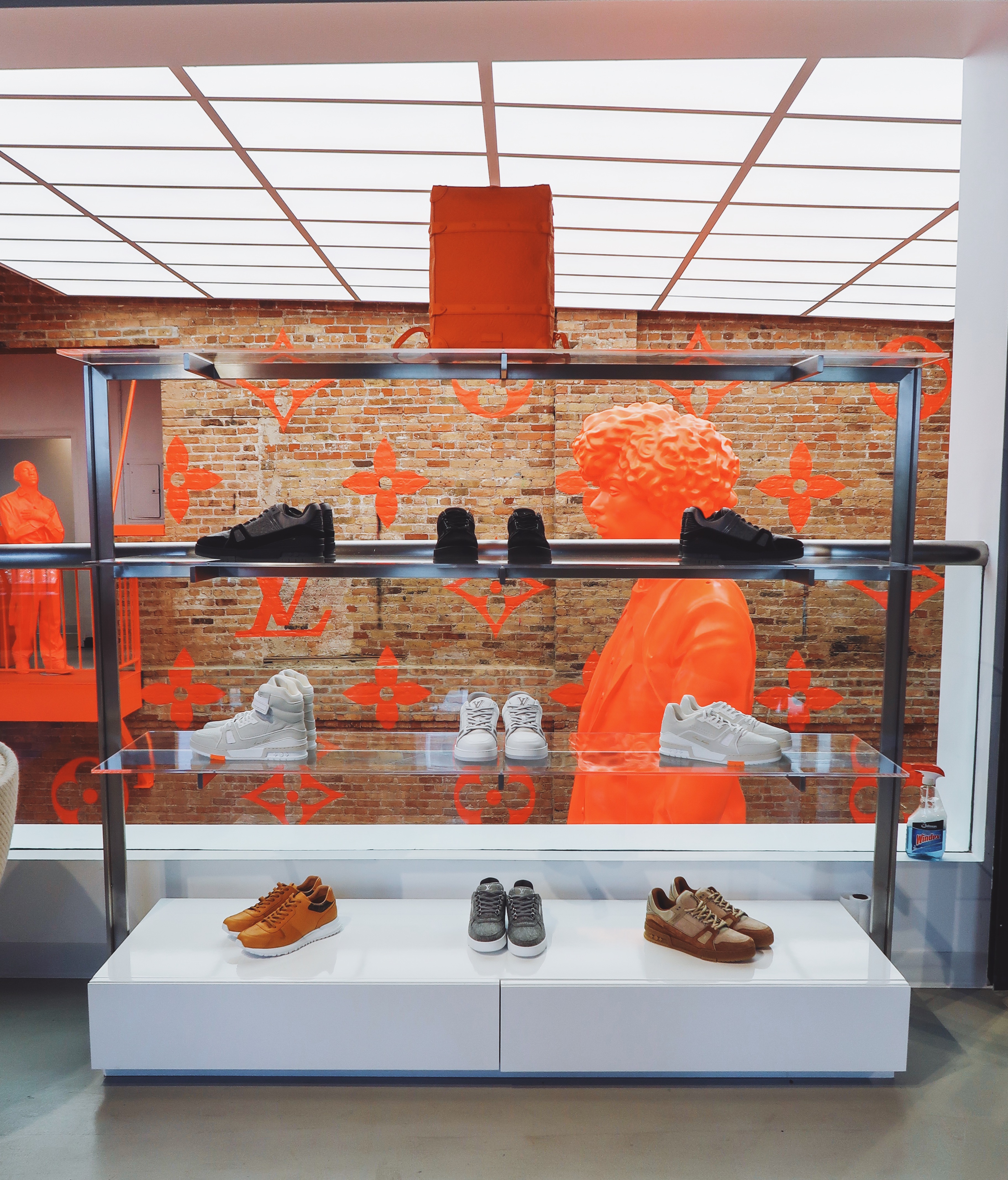 Orange Louis Vuitton Pop-Up Store in Chicago — bows & sequins
